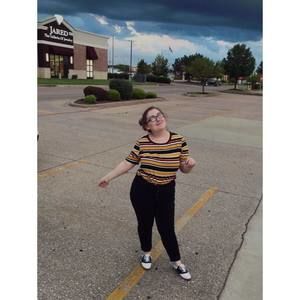 Meet your Posher, Olivia